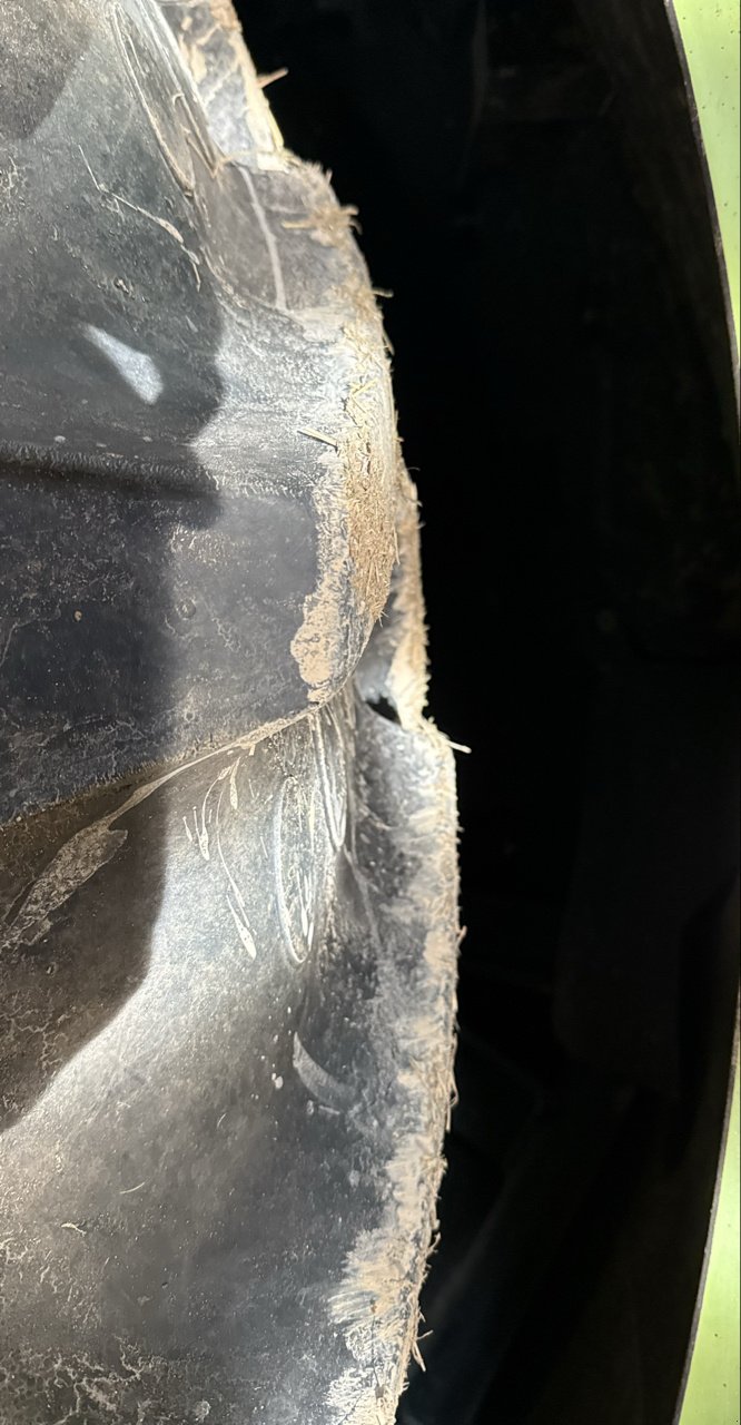 Traktor типа CLAAS ARION 640, Gebrauchtmaschine в Brabant-le-Roi (Фотография 9)