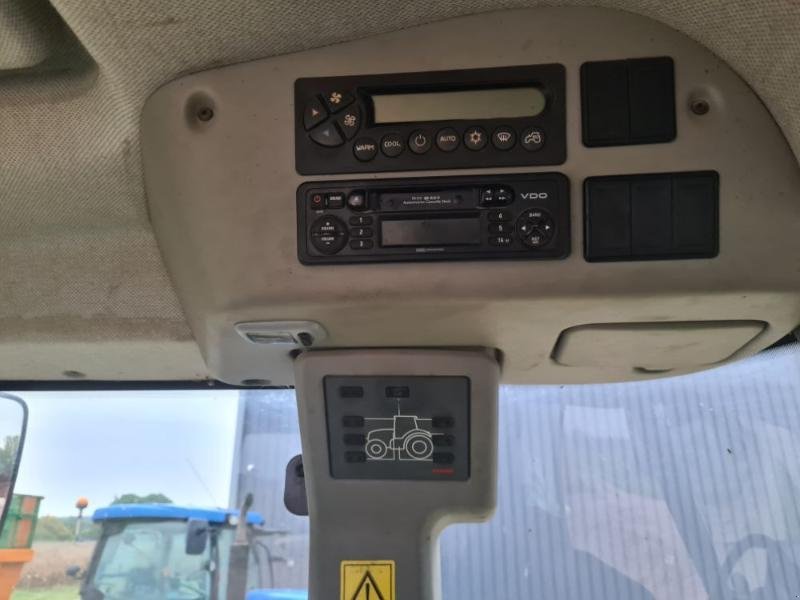 Traktor des Typs CLAAS ARION 640, Gebrauchtmaschine in BRAY en Val (Bild 10)