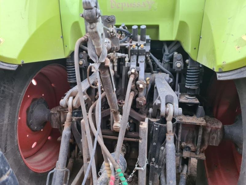 Traktor des Typs CLAAS ARION 640, Gebrauchtmaschine in BRAY en Val (Bild 11)
