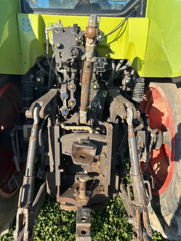 Traktor typu CLAAS ARION 640, Gebrauchtmaschine w VERT TOULON (Zdjęcie 7)