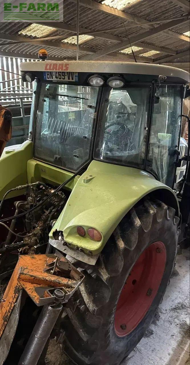 Traktor van het type CLAAS arion 640, Gebrauchtmaschine in CHAUVONCOURT (Foto 3)