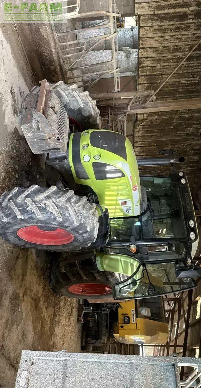 Traktor del tipo CLAAS arion 640, Gebrauchtmaschine en CHAUVONCOURT (Imagen 2)