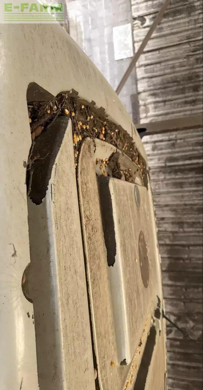 Traktor del tipo CLAAS arion 640, Gebrauchtmaschine en CHAUVONCOURT (Imagen 7)