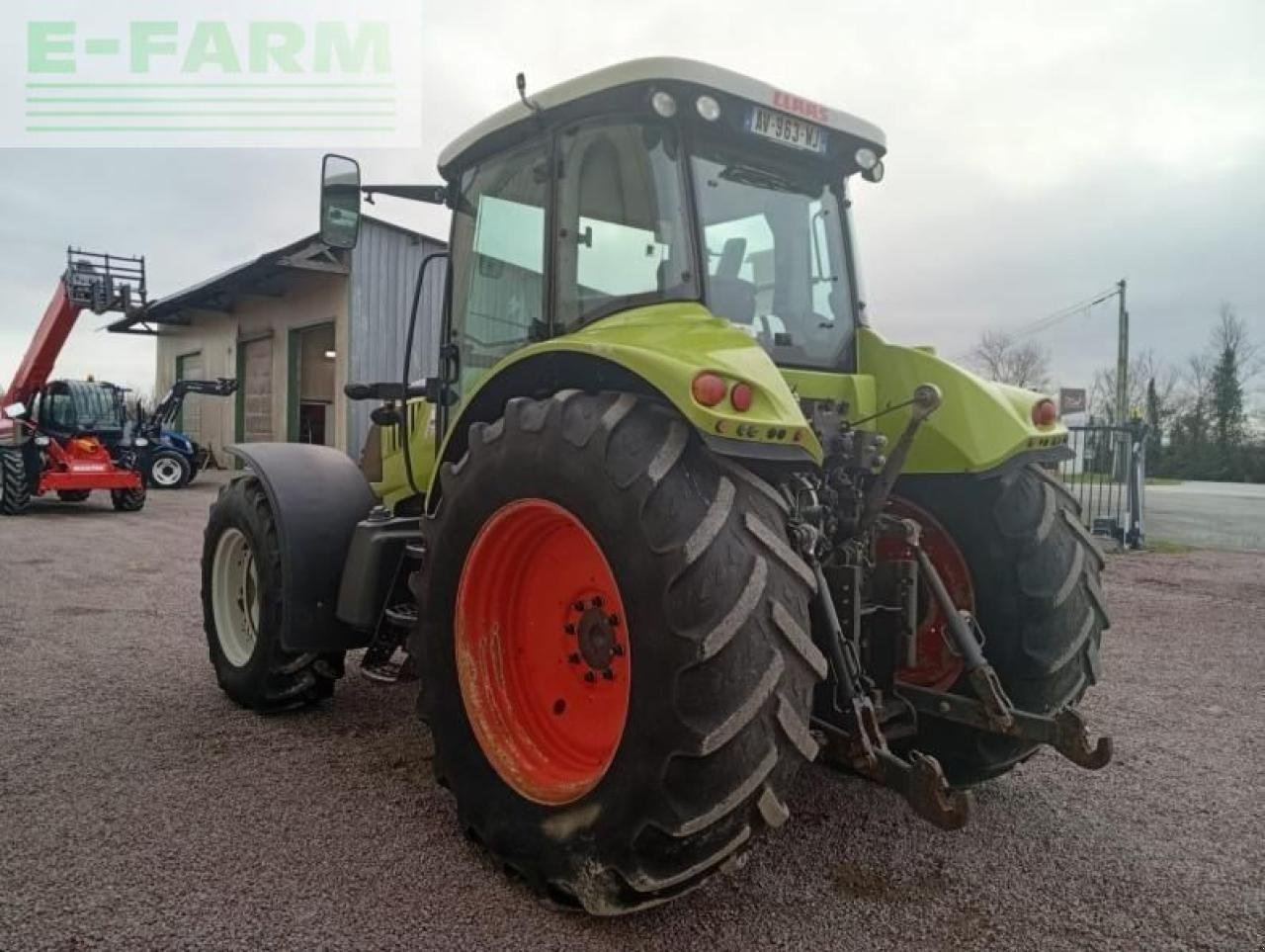 Traktor типа CLAAS arion 640, Gebrauchtmaschine в CHICHÉ (79 - DEUX-SEVRES) (Фотография 5)