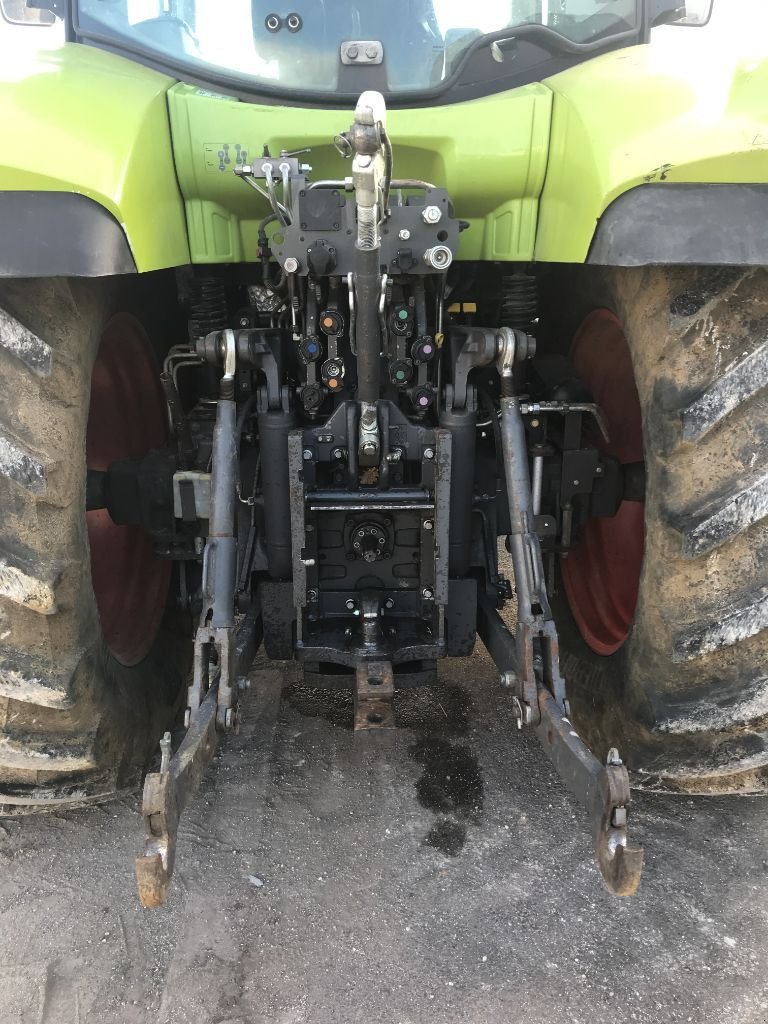Traktor a típus CLAAS ARION 640, Gebrauchtmaschine ekkor: MORLHON LE HAUT (Kép 8)