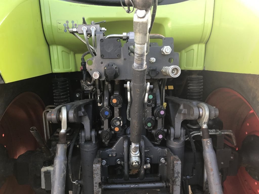 Traktor a típus CLAAS ARION 640, Gebrauchtmaschine ekkor: MORLHON LE HAUT (Kép 9)