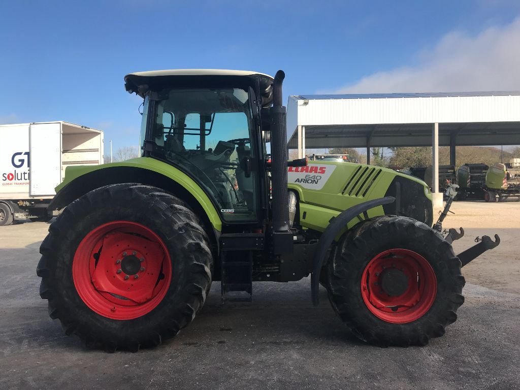 Traktor a típus CLAAS ARION 640, Gebrauchtmaschine ekkor: MORLHON LE HAUT (Kép 2)