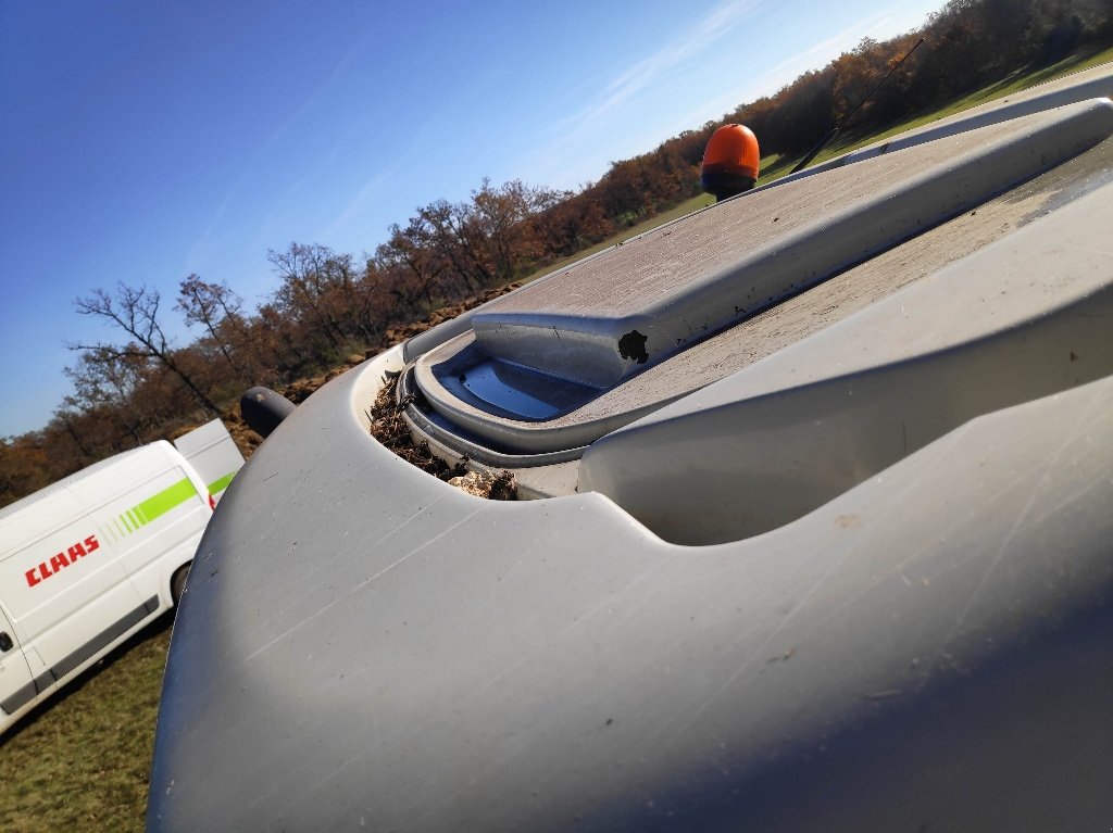 Traktor Türe ait CLAAS ARION 640, Gebrauchtmaschine içinde MORLHON LE HAUT (resim 10)