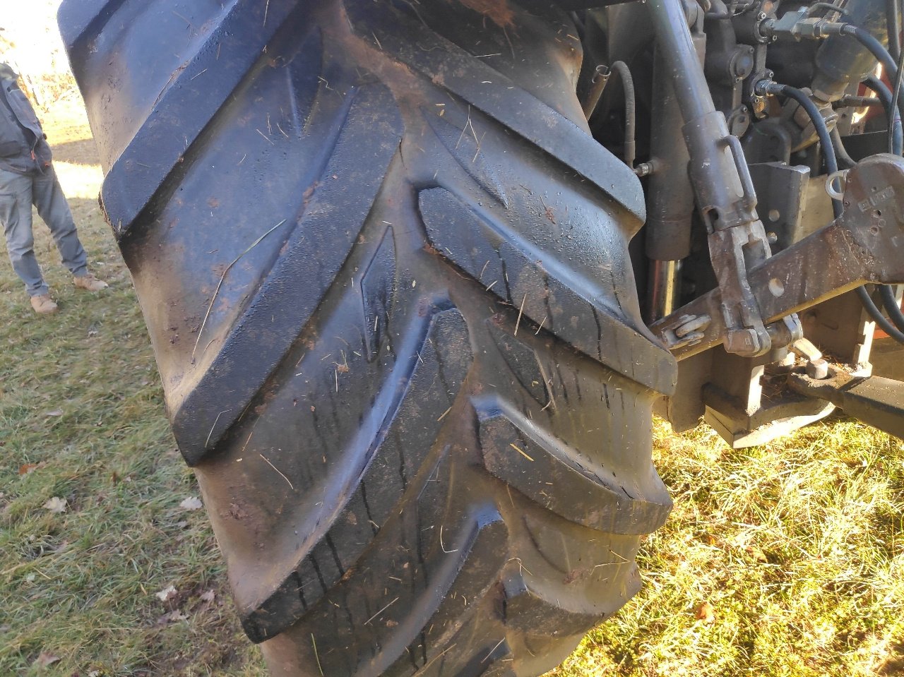 Traktor vrste CLAAS ARION 640, Gebrauchtmaschine v MORLHON LE HAUT (Slika 11)