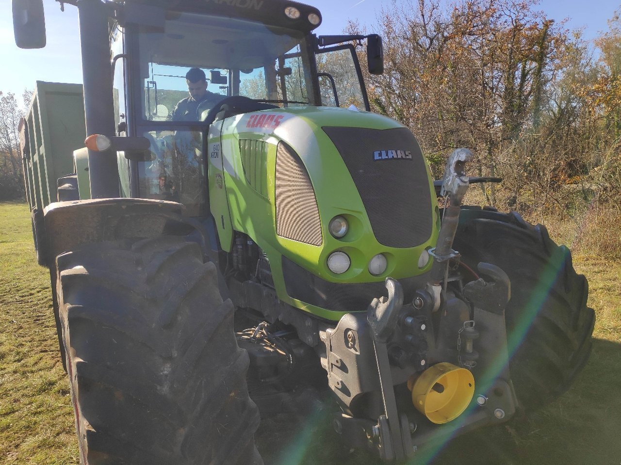 Traktor vrste CLAAS ARION 640, Gebrauchtmaschine v MORLHON LE HAUT (Slika 3)
