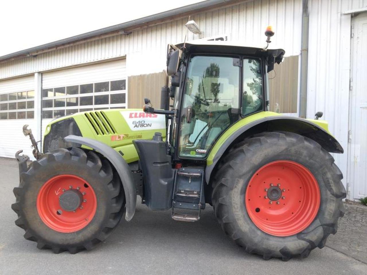 Traktor типа CLAAS ARION 640, Gebrauchtmaschine в Vehlow (Фотография 4)