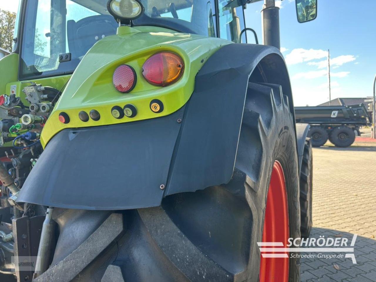 Traktor van het type CLAAS ARION 640, Gebrauchtmaschine in Wildeshausen (Foto 12)