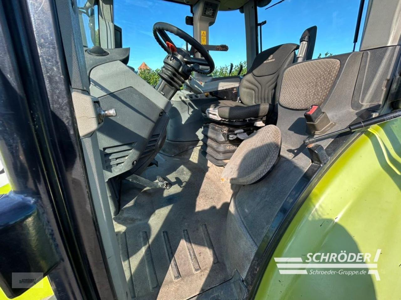 Traktor van het type CLAAS ARION 640, Gebrauchtmaschine in Wildeshausen (Foto 14)