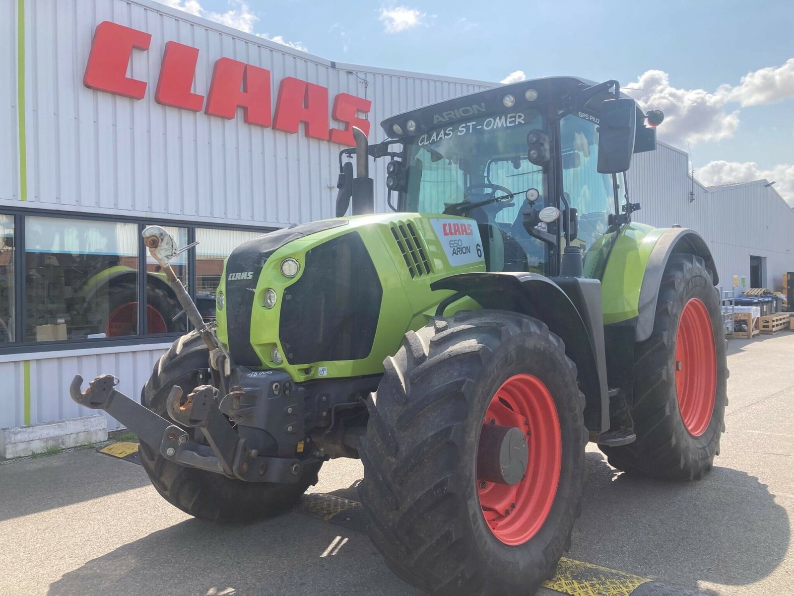 Traktor типа CLAAS ARION 650  BUSINESS 18, Gebrauchtmaschine в BLENDECQUES (Фотография 1)