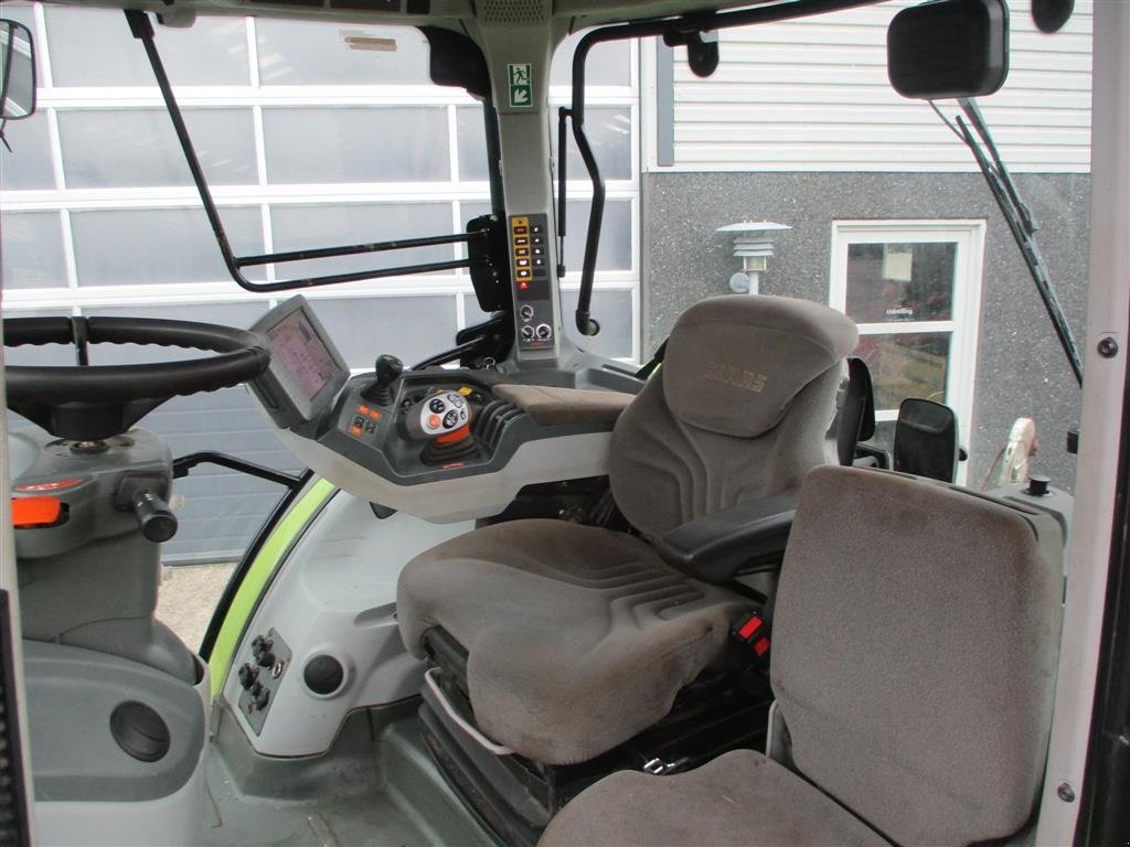 Traktor des Typs CLAAS ARION 650 C-Matic med frontlæsser, frontlift og frontPTO, Gebrauchtmaschine in Lintrup (Bild 5)
