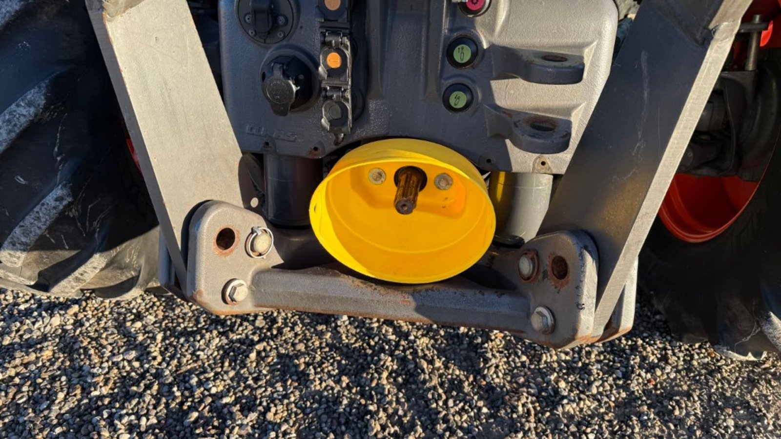 Traktor van het type CLAAS ARION 650 C Matic Med frontpto, Gebrauchtmaschine in Hadsten (Foto 3)