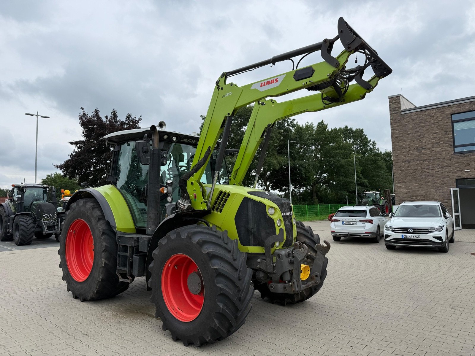 Traktor del tipo CLAAS Arion 650 C-Matic, Gebrauchtmaschine In Bad Oldesloe (Immagine 1)