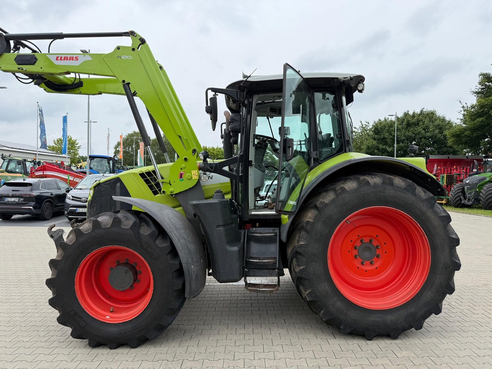 Traktor del tipo CLAAS Arion 650 C-Matic, Gebrauchtmaschine In Bad Oldesloe (Immagine 12)