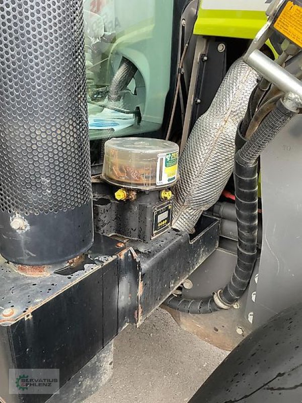 Traktor des Typs CLAAS Arion 650 CEBIS mit Fronthydraulik / Zapfwelle / Konsolen, Gebrauchtmaschine in Rittersdorf (Bild 9)