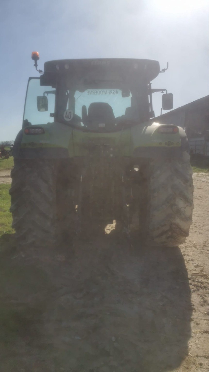 Traktor от тип CLAAS ARION 650 CEBIS, Gebrauchtmaschine в ORLEIX (Снимка 9)