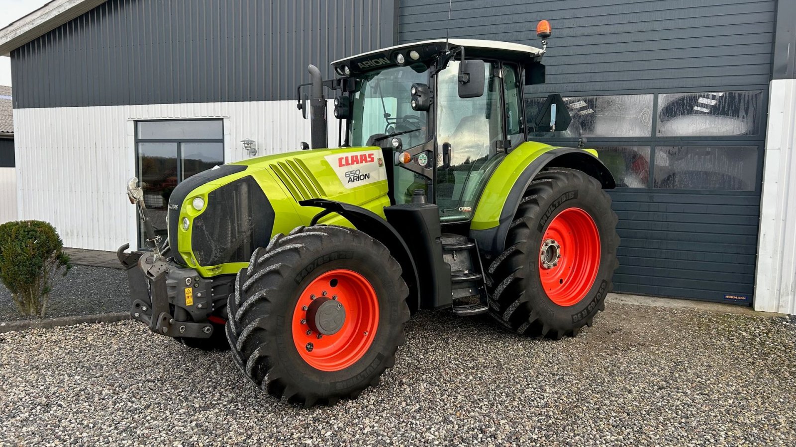 Traktor des Typs CLAAS Arion 650 Cebis, Gebrauchtmaschine in Thorsø (Bild 1)