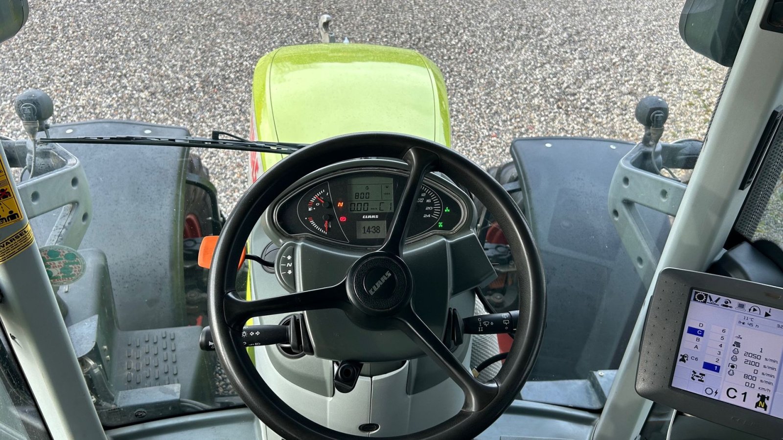 Traktor des Typs CLAAS Arion 650 Cebis, Gebrauchtmaschine in Thorsø (Bild 22)