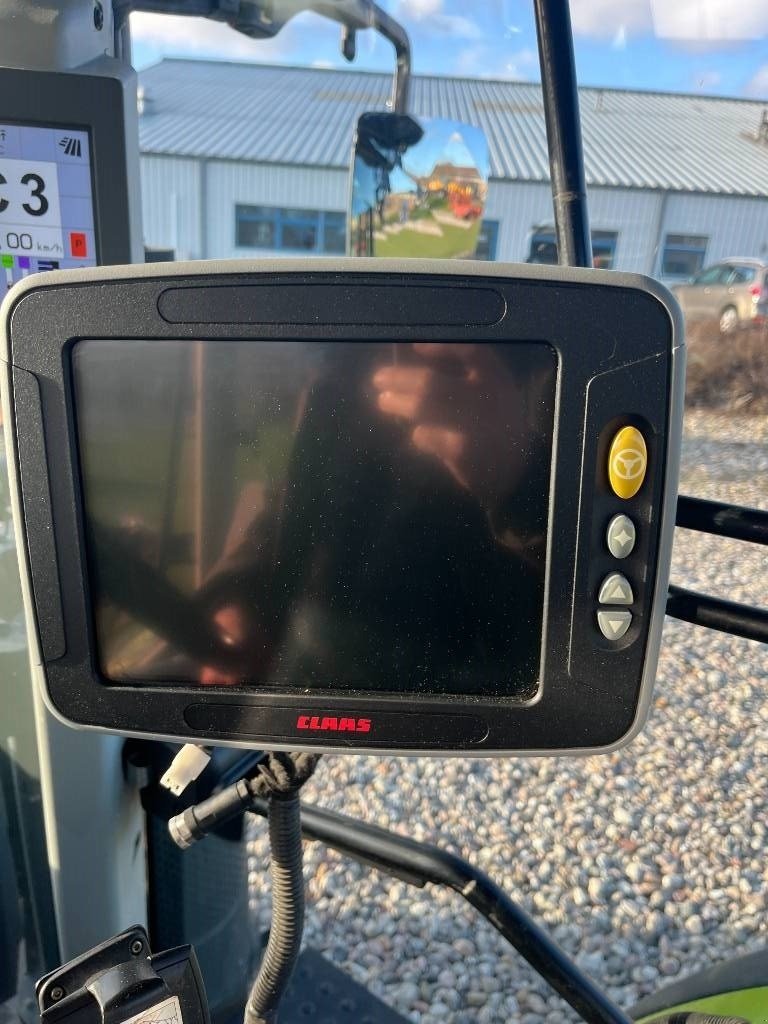 Traktor of the type CLAAS ARION 650 CIS+, Gebrauchtmaschine in Ringe (Picture 15)