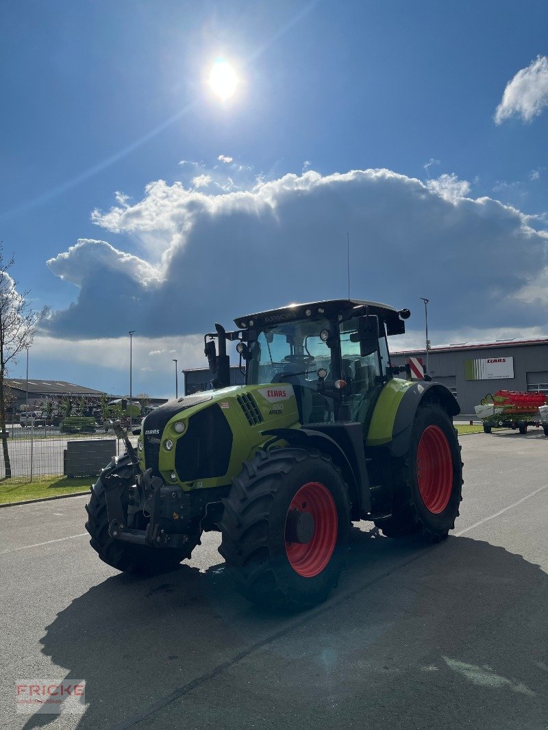Traktor del tipo CLAAS Arion 650 CIS **Black-Weeks**, Gebrauchtmaschine en Bockel - Gyhum (Imagen 2)