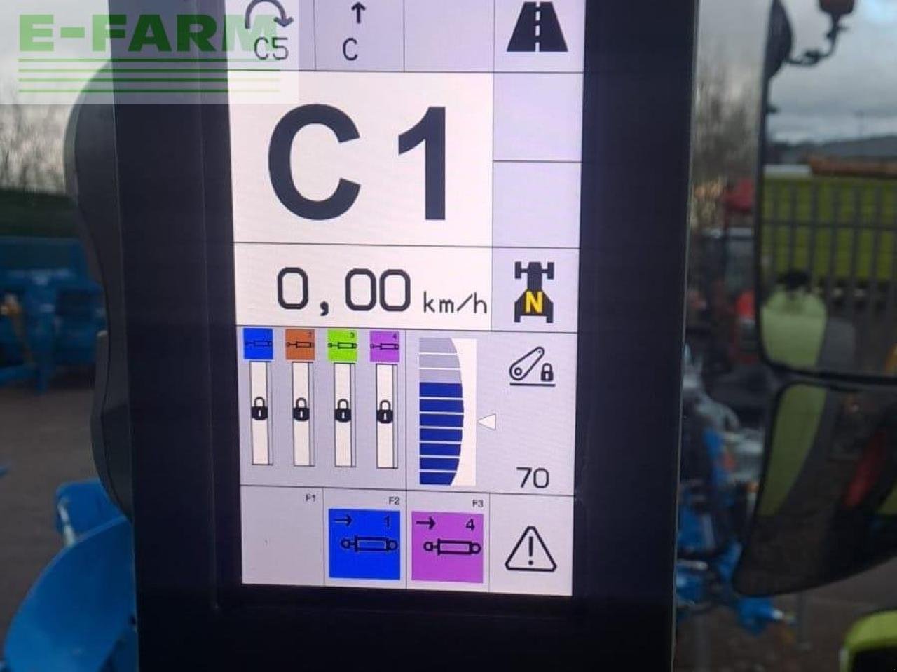 Traktor of the type CLAAS ARION 650 CIS CIS, Gebrauchtmaschine in PENRITH (Picture 3)