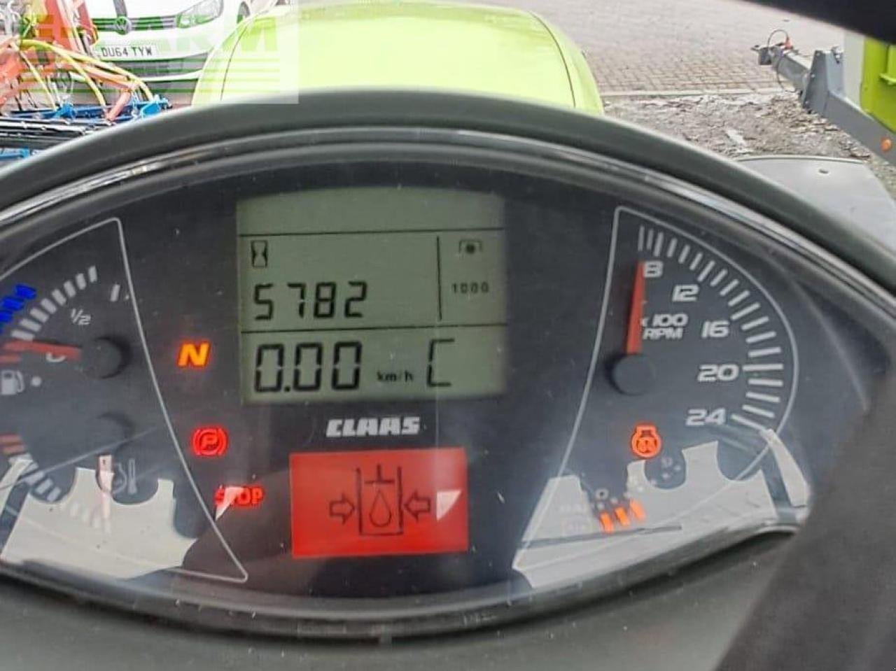 Traktor of the type CLAAS ARION 650 CIS CIS, Gebrauchtmaschine in PENRITH (Picture 4)