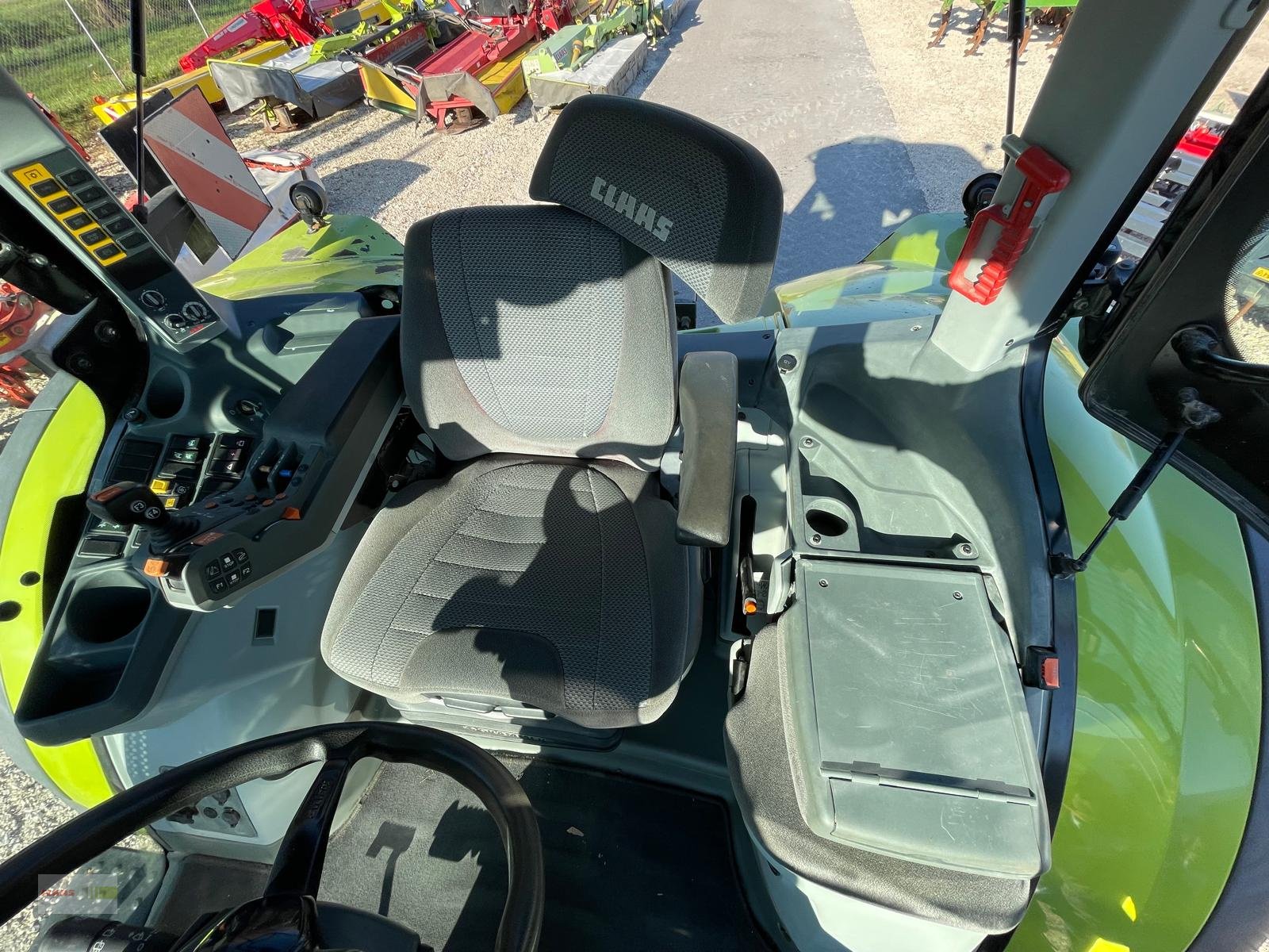 Traktor des Typs CLAAS Arion 650 CIS+ E-FARM Auktion, Gebrauchtmaschine in Langenau (Bild 7)