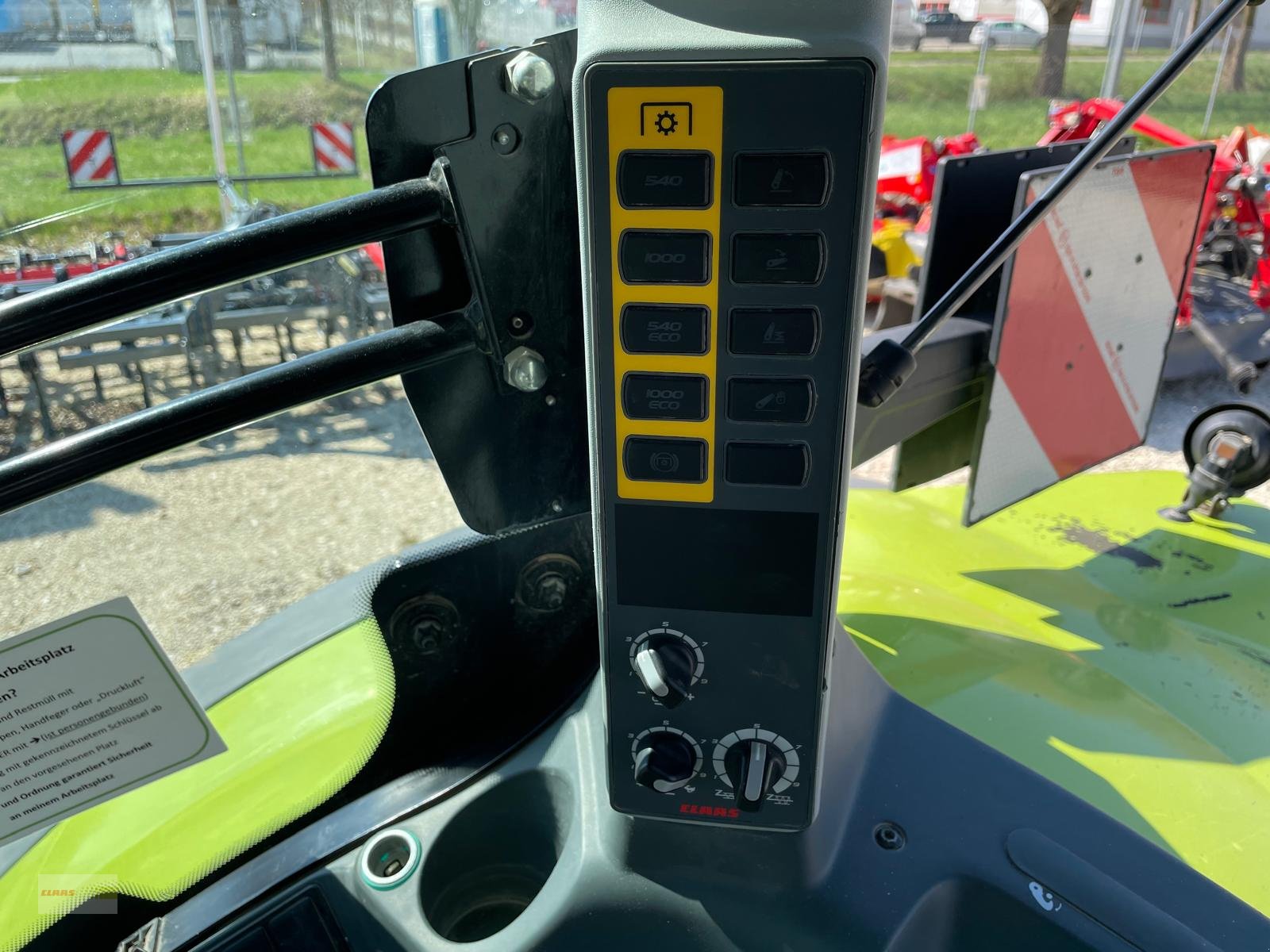 Traktor типа CLAAS Arion 650 CIS+ Frontlader PREISREDUZIERT, Gebrauchtmaschine в Langenau (Фотография 8)