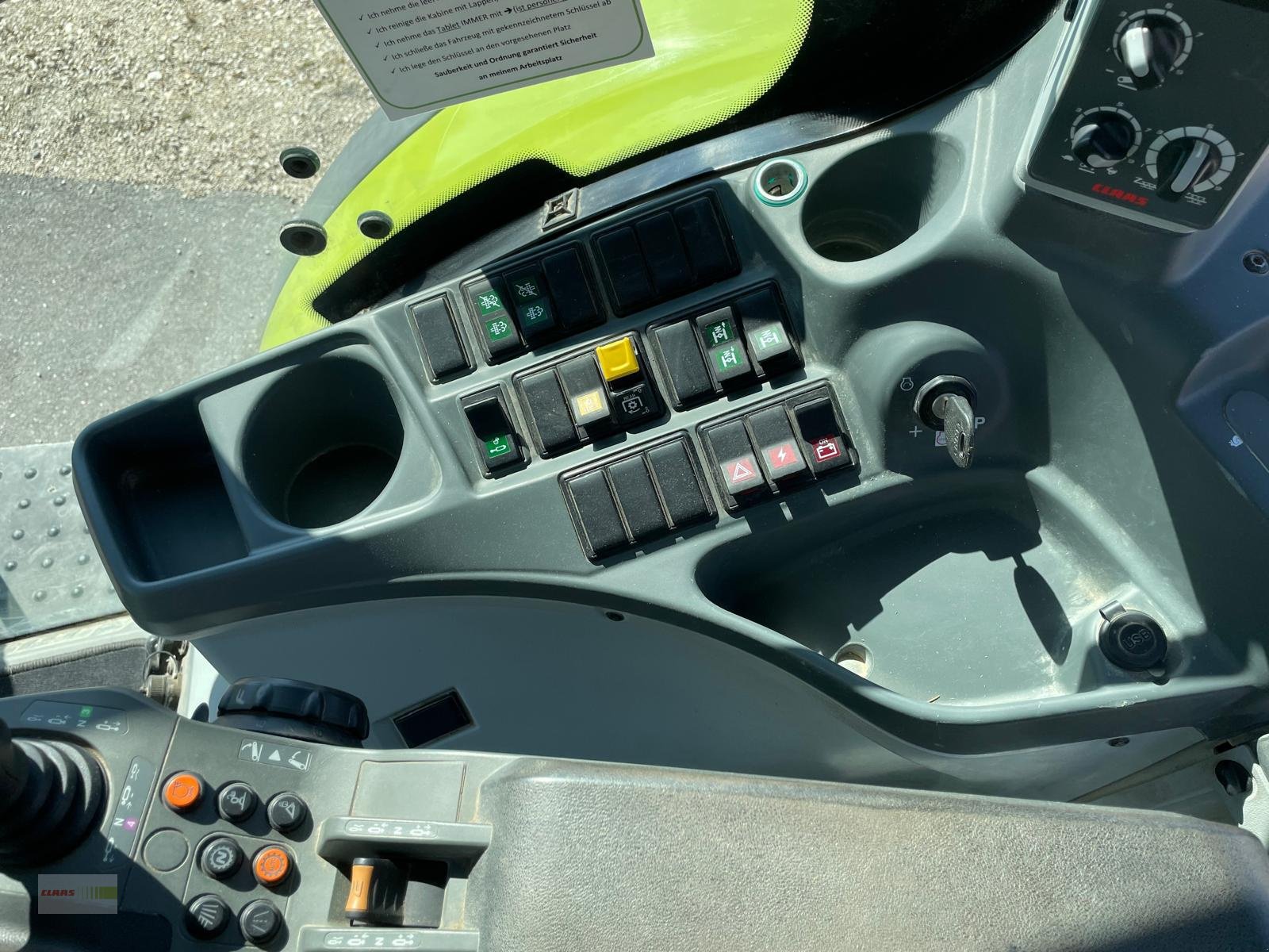 Traktor типа CLAAS Arion 650 CIS+ Frontlader PREISREDUZIERT, Gebrauchtmaschine в Langenau (Фотография 13)