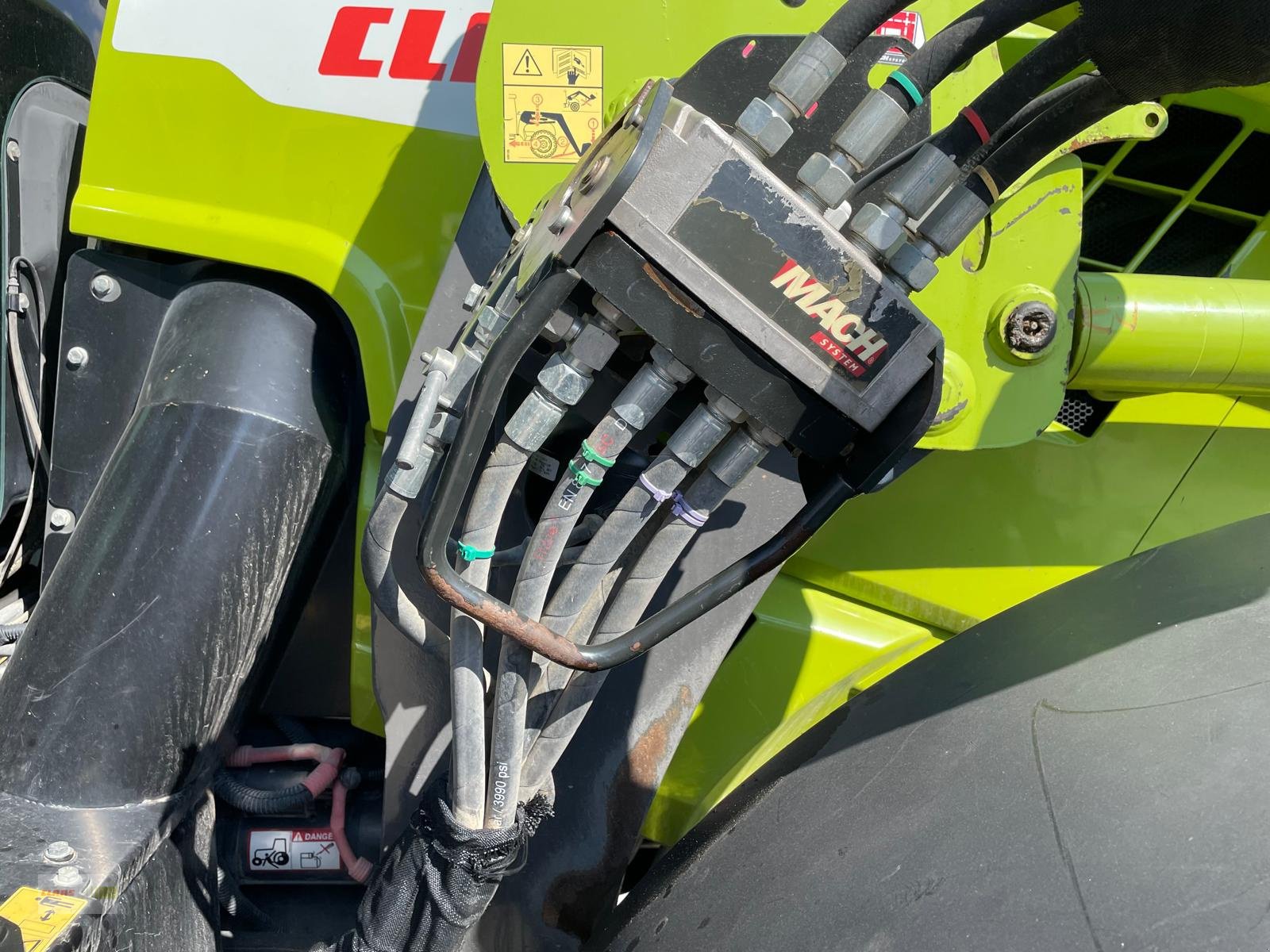 Traktor typu CLAAS Arion 650 CIS+ Frontlader  Versteigerung ab-auction, Gebrauchtmaschine w Langenau (Zdjęcie 25)