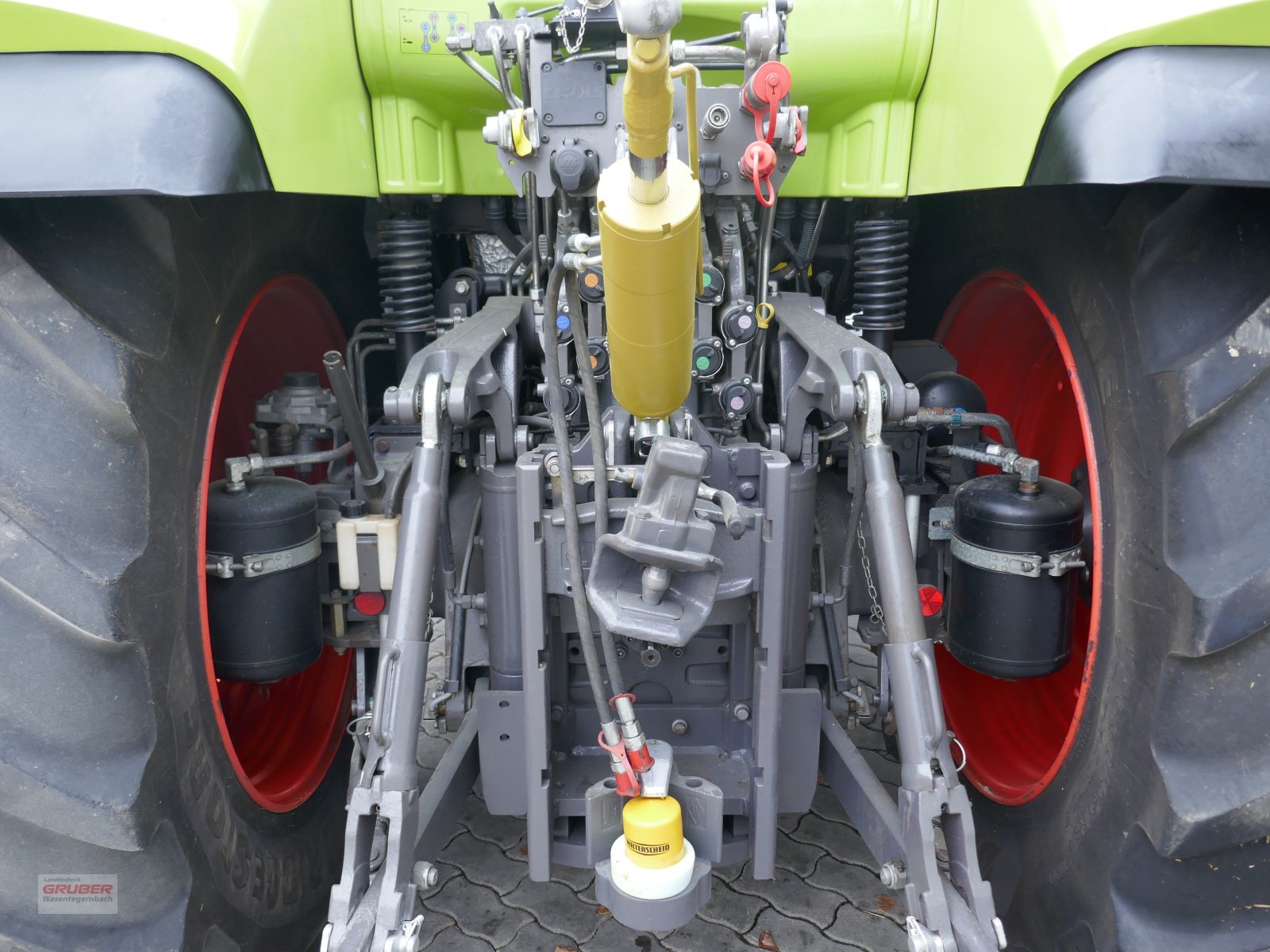 Traktor типа CLAAS Arion 650 CIS, Gebrauchtmaschine в Dorfen (Фотография 5)