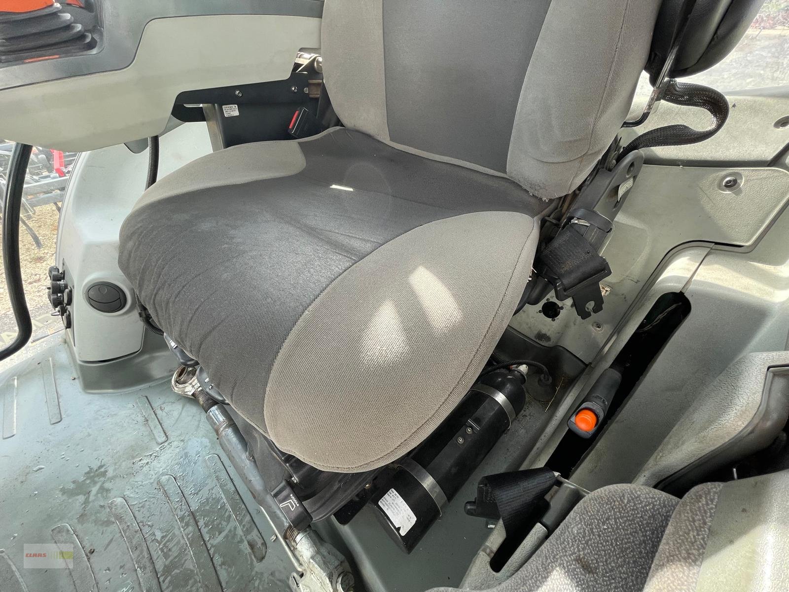 Traktor typu CLAAS Arion 650 CMATIC CEBIS  Versteigerung ab-auction, Gebrauchtmaschine w Langenau (Zdjęcie 30)