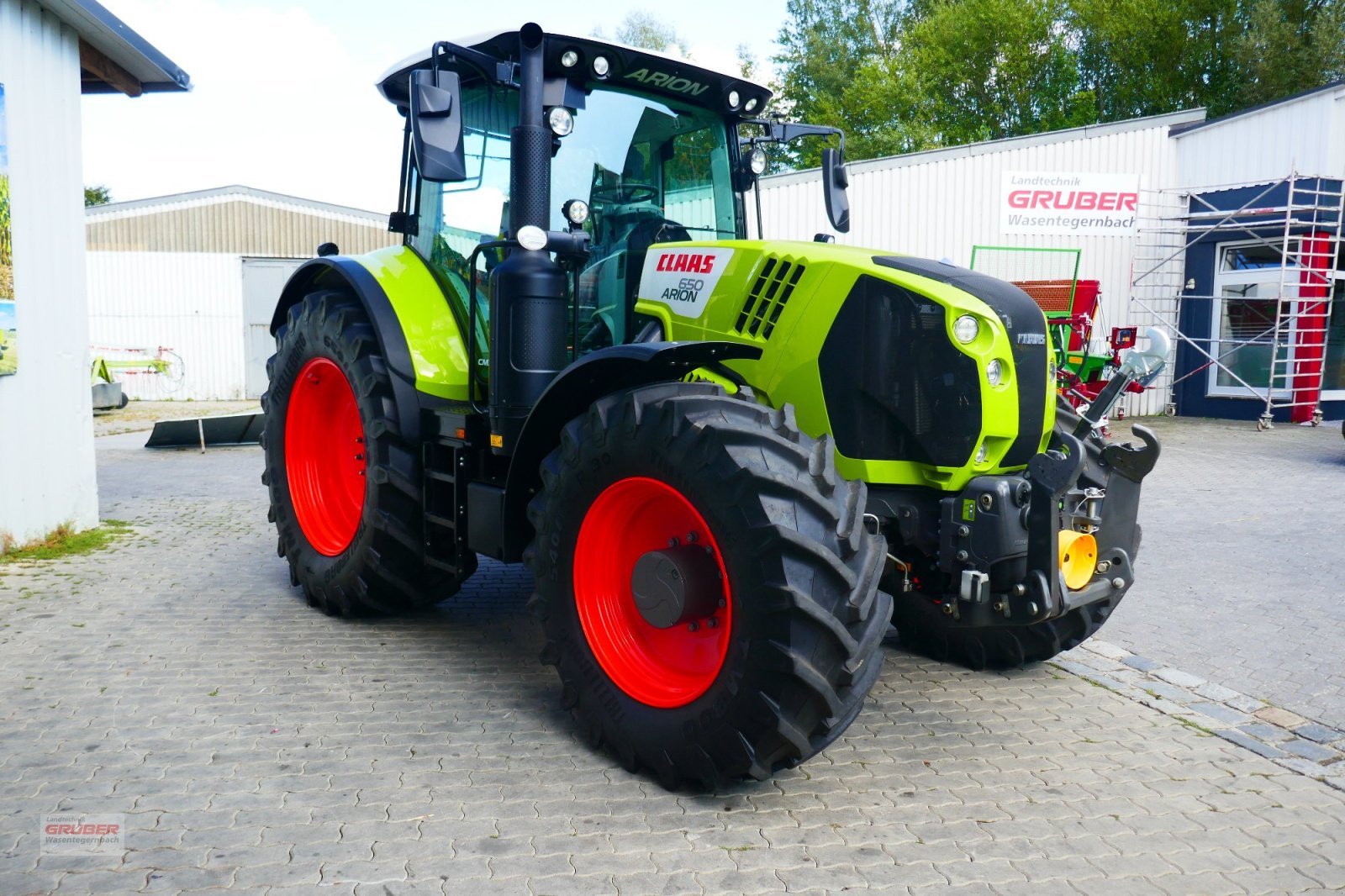 Traktor от тип CLAAS Arion 650 CMATIC CEBIS, Gebrauchtmaschine в Dorfen (Снимка 3)
