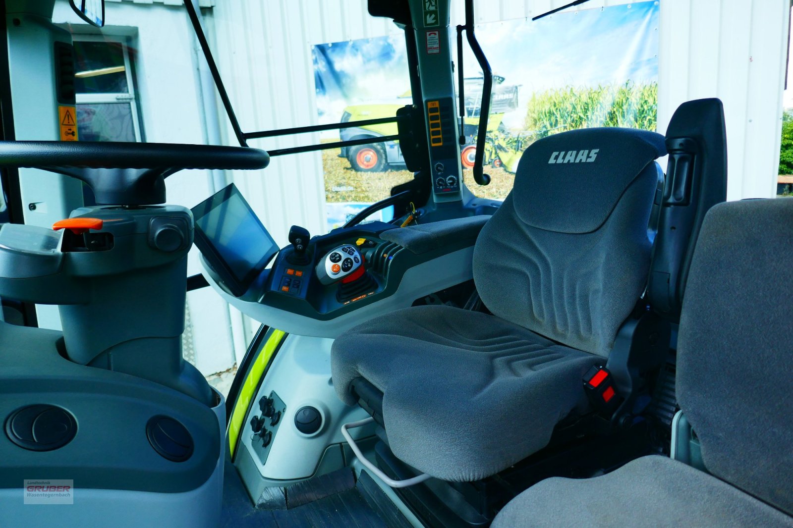 Traktor от тип CLAAS Arion 650 CMATIC CEBIS, Gebrauchtmaschine в Dorfen (Снимка 8)