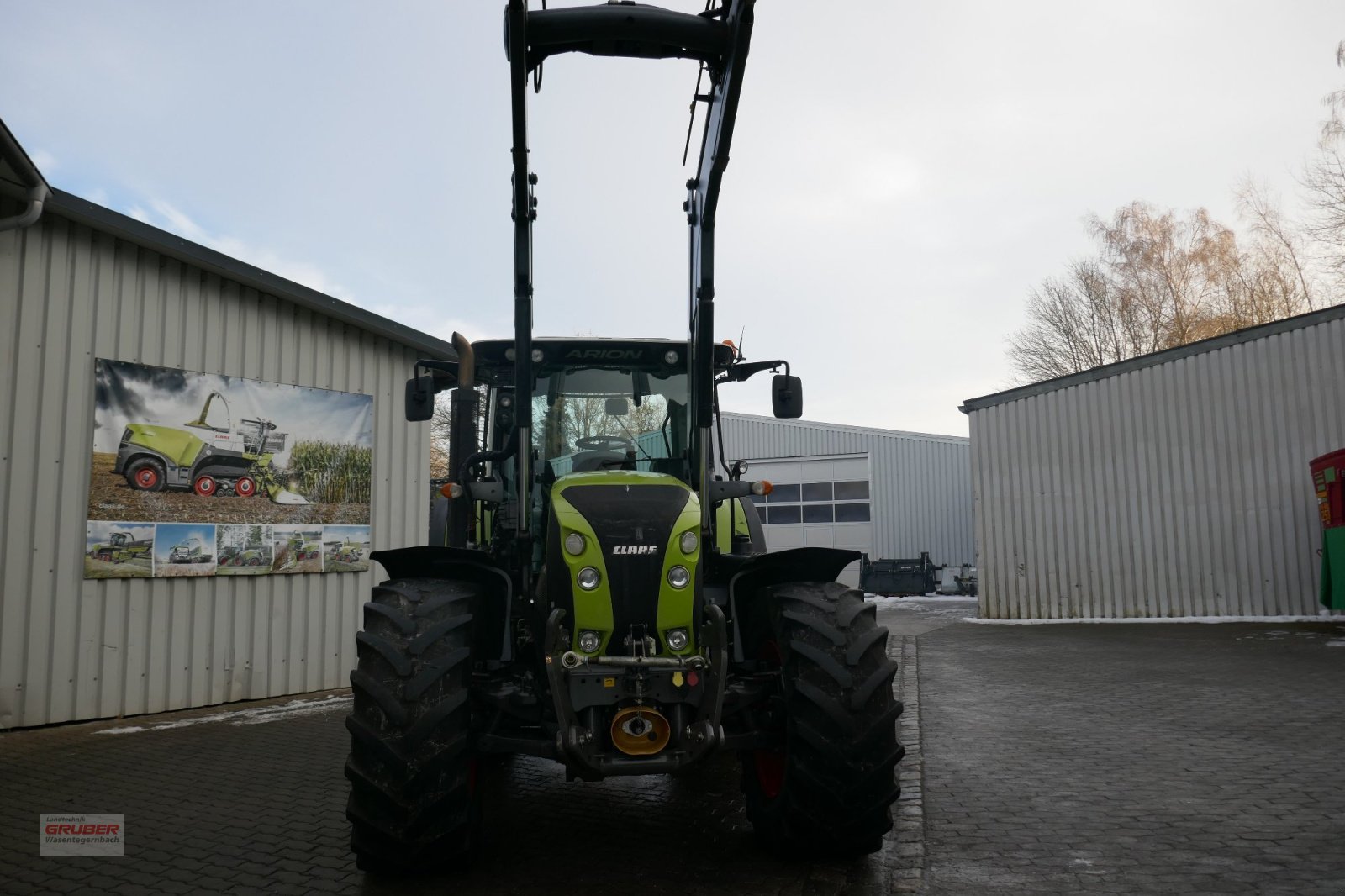 Traktor van het type CLAAS Arion 650 CMATIC mit Quicke Frontlader Q66, Gebrauchtmaschine in Dorfen (Foto 2)