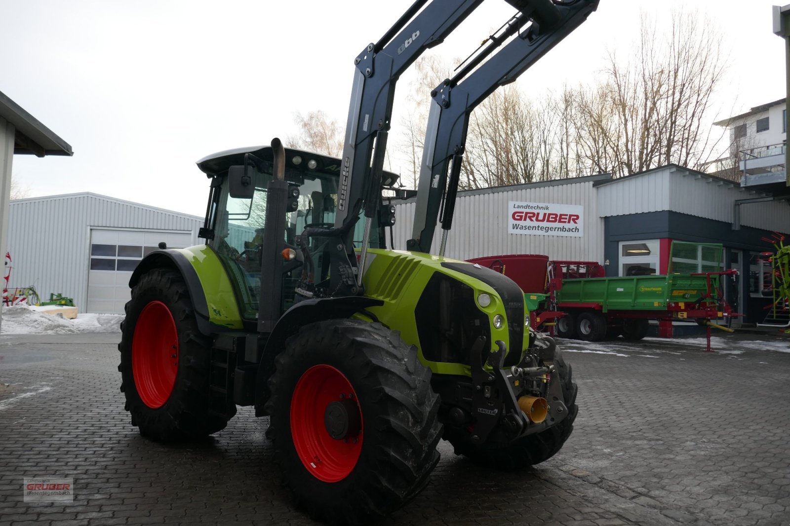 Traktor van het type CLAAS Arion 650 CMATIC mit Quicke Frontlader Q66, Gebrauchtmaschine in Dorfen (Foto 3)