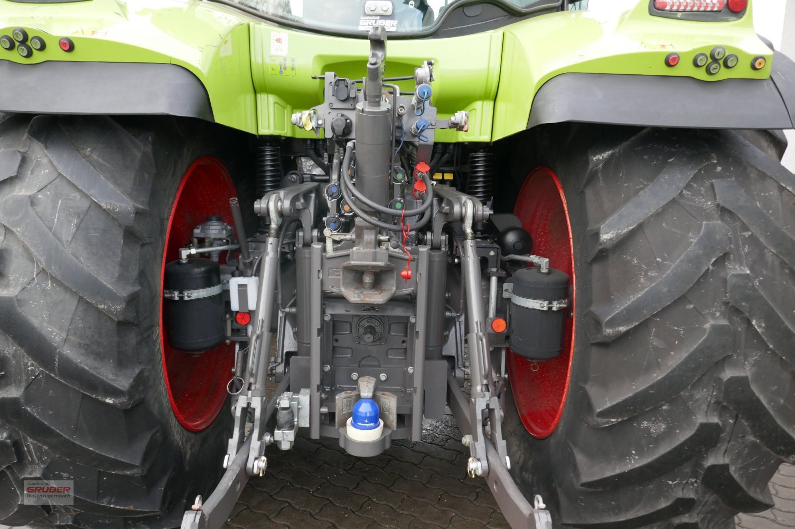 Traktor van het type CLAAS Arion 650 CMATIC mit Quicke Frontlader Q66, Gebrauchtmaschine in Dorfen (Foto 7)