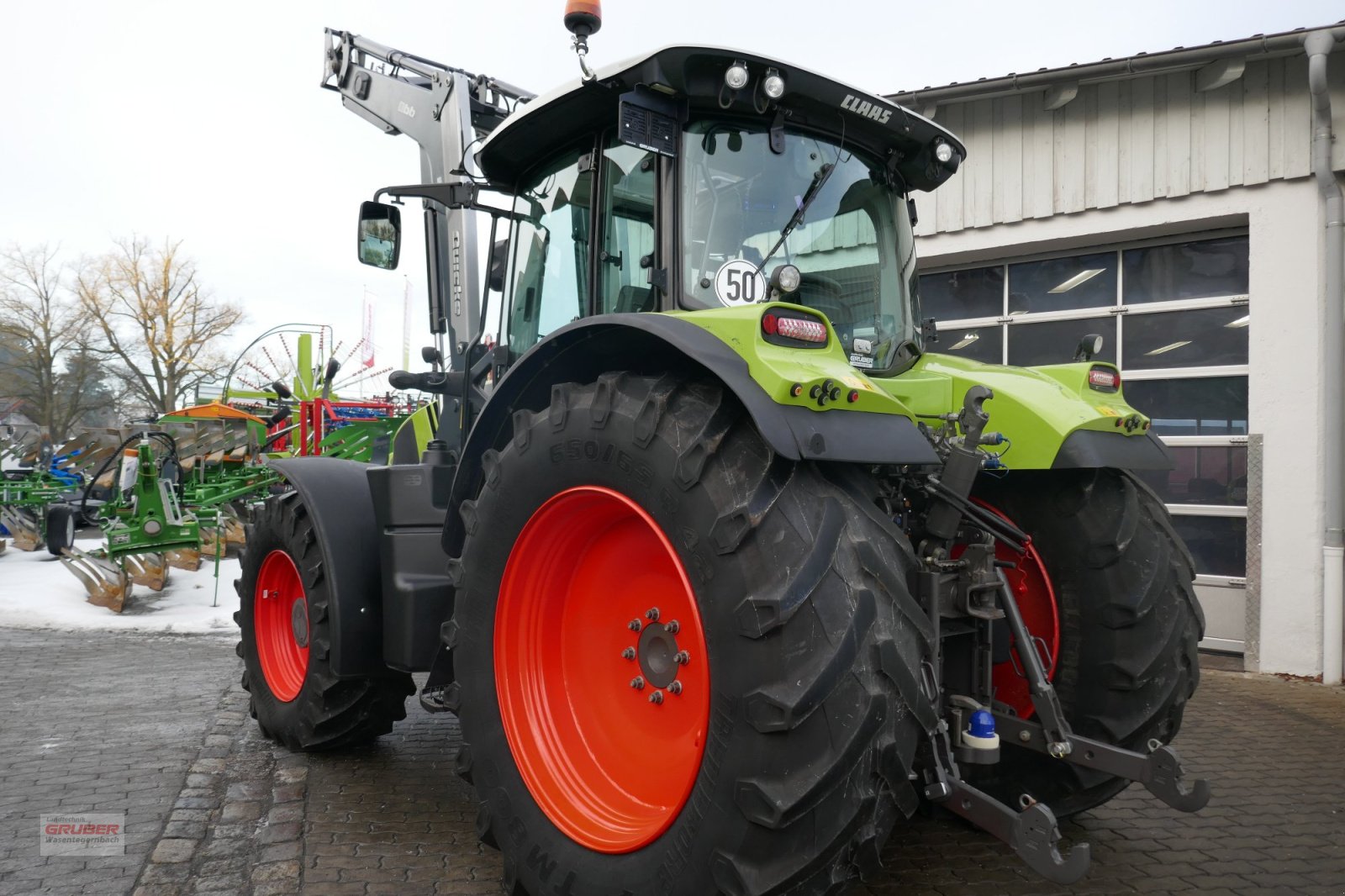 Traktor van het type CLAAS Arion 650 CMATIC mit Quicke Frontlader Q66, Gebrauchtmaschine in Dorfen (Foto 8)