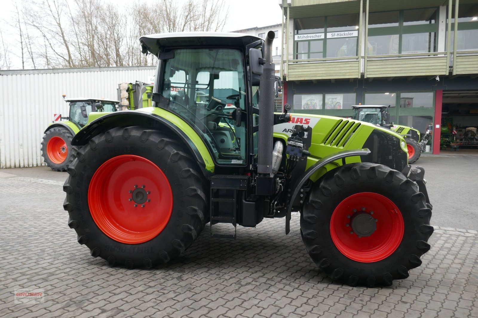 Traktor typu CLAAS Arion 650 CMATIC, Gebrauchtmaschine w Dorfen (Zdjęcie 3)