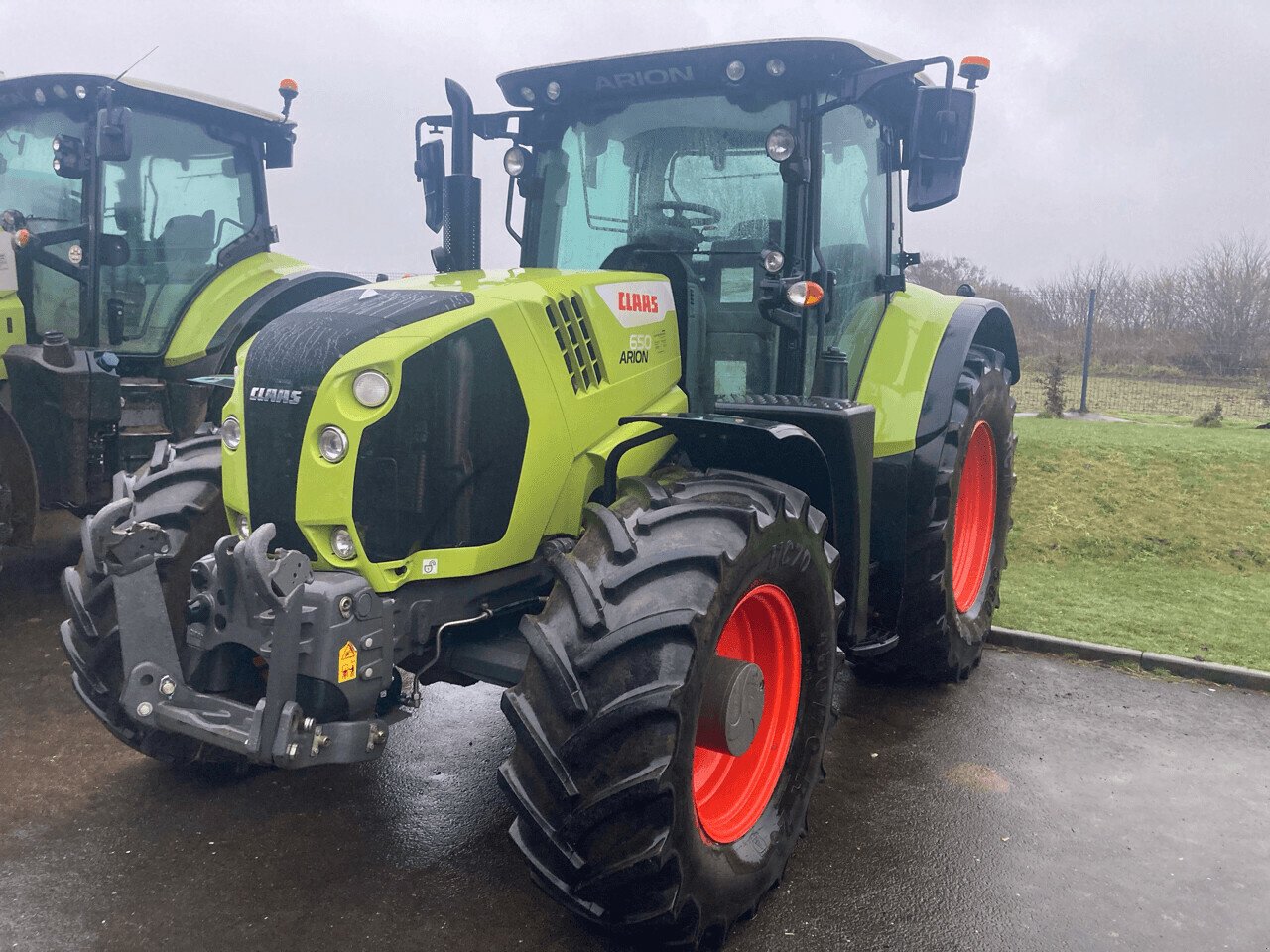 Traktor του τύπου CLAAS ARION 650 HEXASHIFT S5 CONCEPT, Gebrauchtmaschine σε Bourg-Blanc (Φωτογραφία 1)