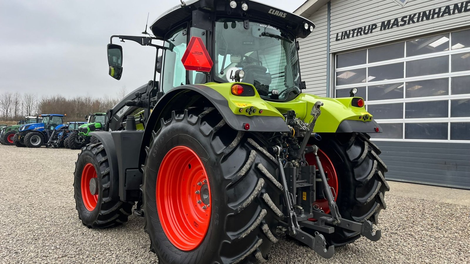 Traktor от тип CLAAS ARION 650 med frontlift og frontlæsser, Gebrauchtmaschine в Lintrup (Снимка 5)