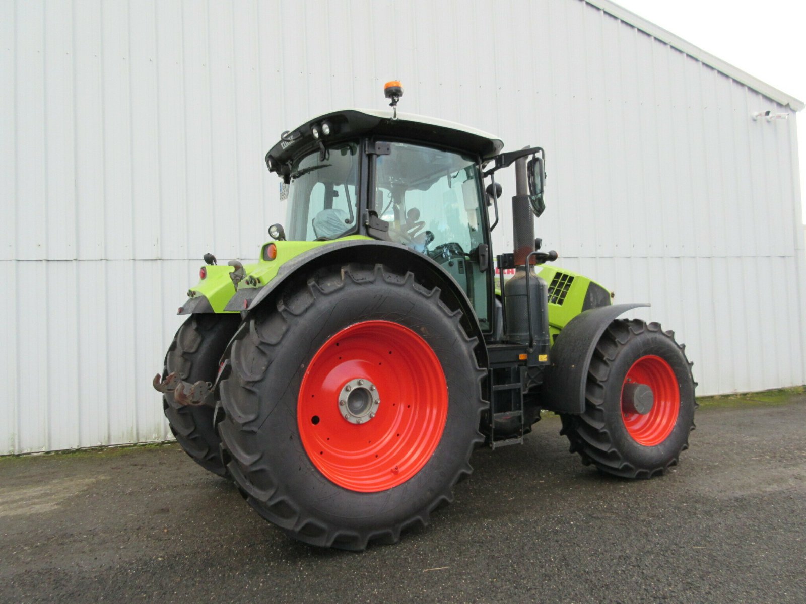 Traktor типа CLAAS ARION 650 - S5 ADVANCE, Gebrauchtmaschine в PLOUIGNEAU (Фотография 4)