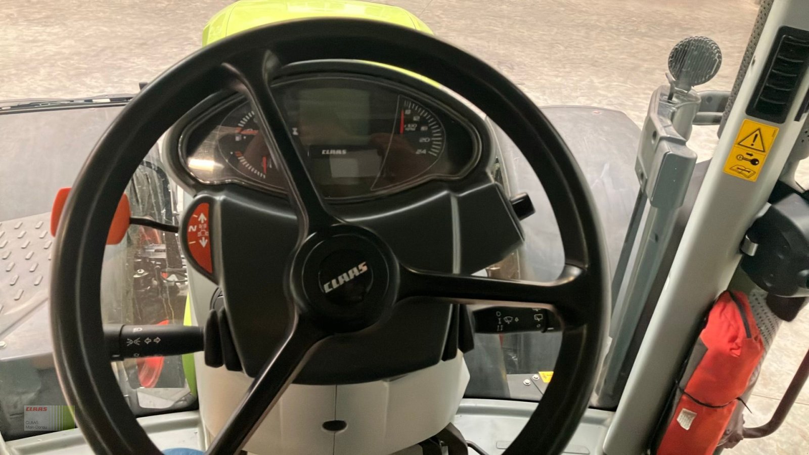 Traktor типа CLAAS ARION 650 St4 CMATIC, Gebrauchtmaschine в Vohburg (Фотография 7)