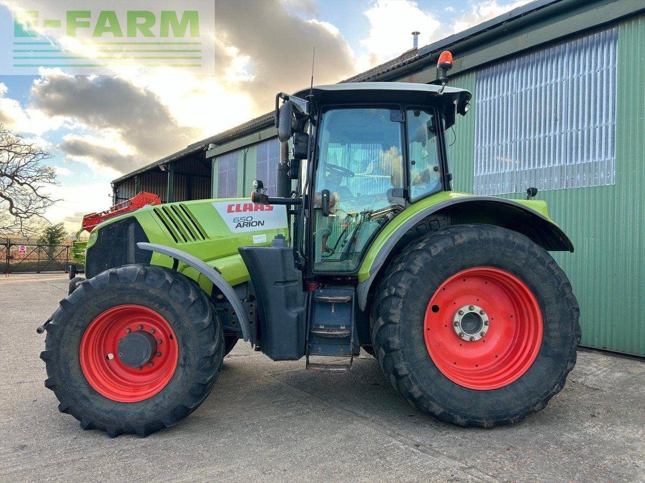 Traktor typu CLAAS ARION 650 T3B, Gebrauchtmaschine w LUTON (Zdjęcie 5)