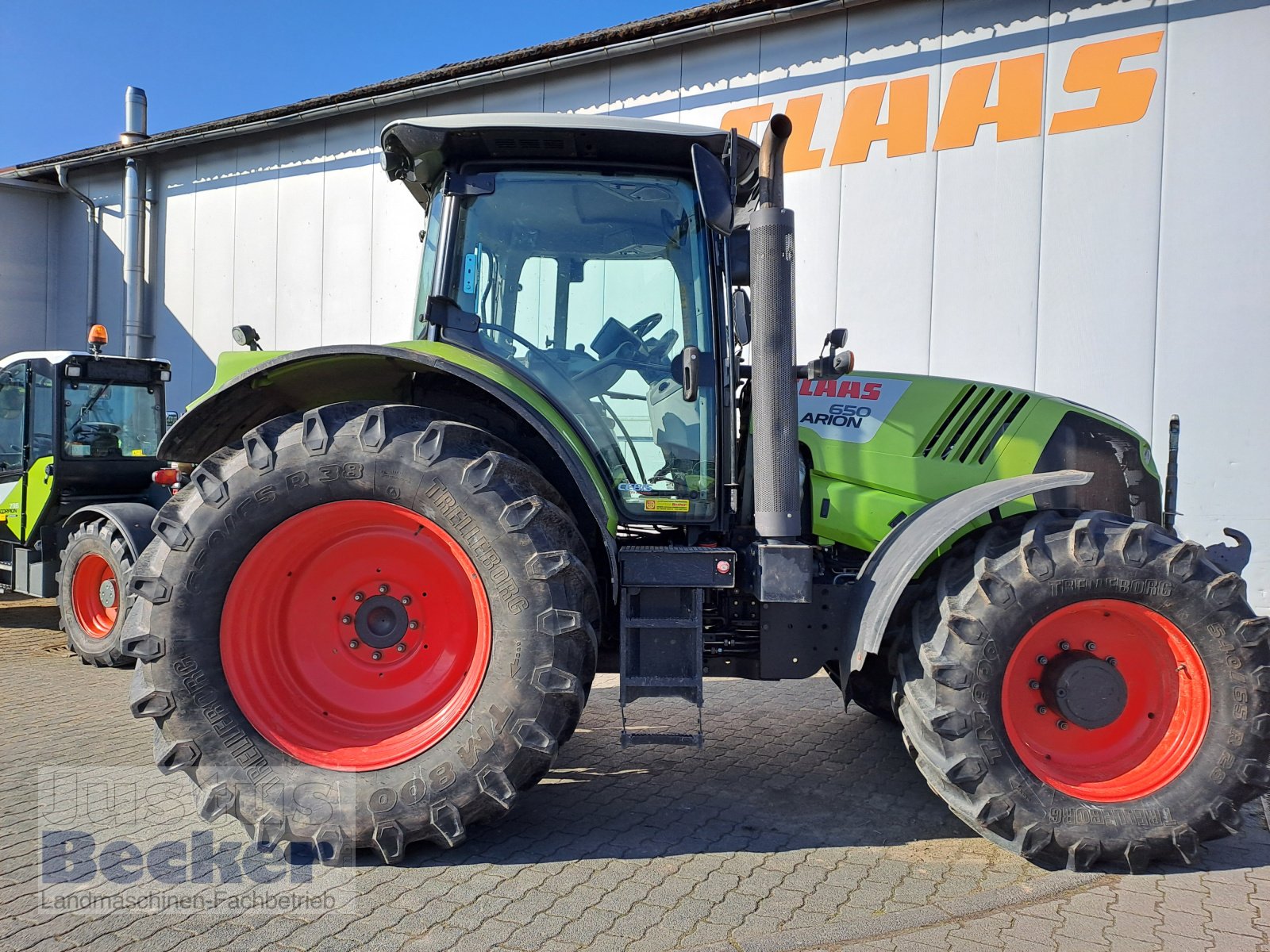 Traktor of the type CLAAS Arion 650 T4i, Gebrauchtmaschine in Weimar-Niederwalgern (Picture 2)