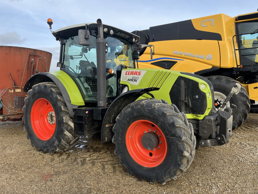 Traktor of the type CLAAS ARION 650, Gebrauchtmaschine in VERT TOULON (Picture 2)